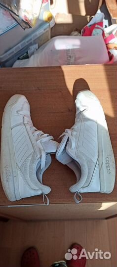 Кроссовки женские adidas 36.5 р весенние лёгкие