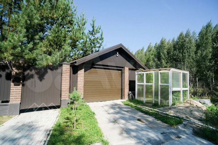 Коттедж 125 м² на участке 8,2 сот.