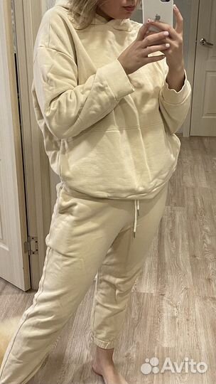 Костюм спортивный