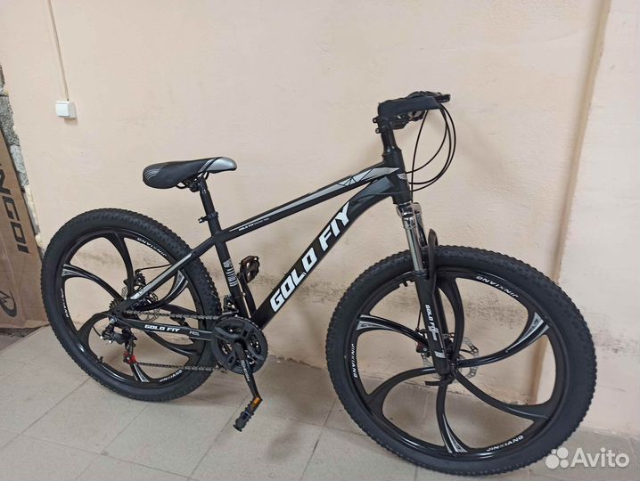 Велосипед новый горный
