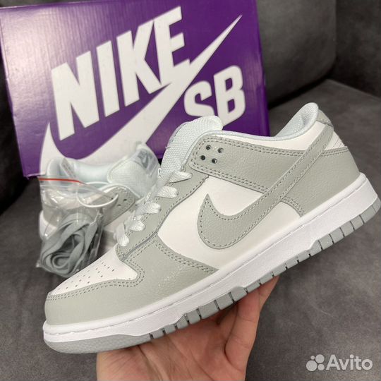 Кроссовки Nike dunk low женские