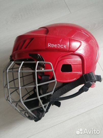 Шлем хоккейный