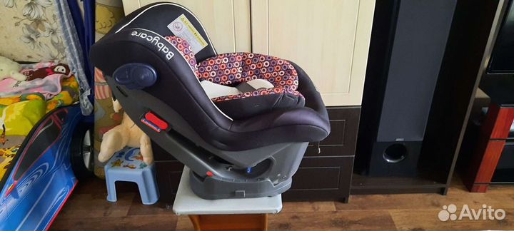 Продам авто кресло от 0 до 18 кг. 2 в1