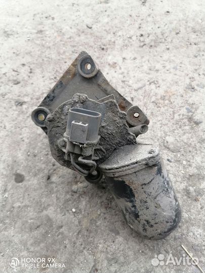 Моторчик дворников Nissan Primera P11