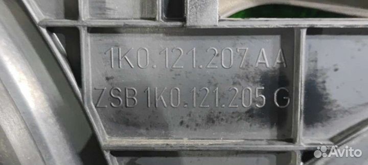 Вентилятор радиатора Volkswagen Passat B6 2006