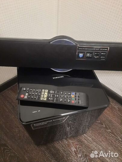 Саундбар Samsung HT-E8000