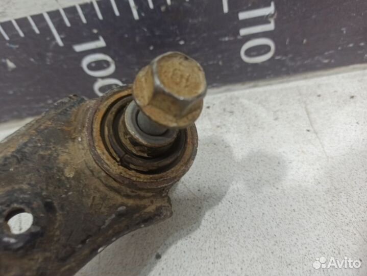 Рычаг задний верхний