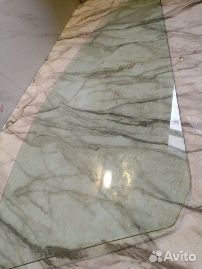 Стекло двери передней правой Audi A4 B5 AEB 1999