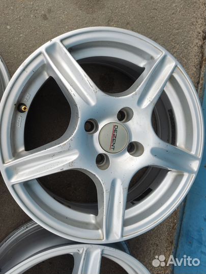 Dezent R15 4x100 Et44