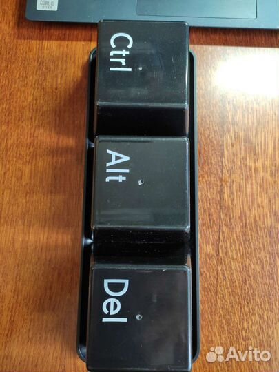 Декоративная подставка Ctrl-Alt-Del