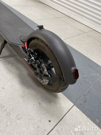 Электросамокат xiaomi m365 pro