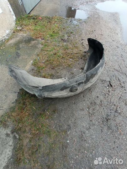 Kia Sorento 3 задний правый подкрылок