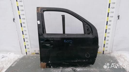 Дверь передняя правая nissan navara D40 (80T02E201