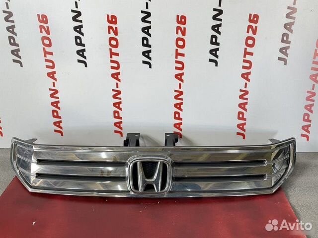 Решетка радиатора Honda Stepwgn RK1 RK5 RK2 2.0 L