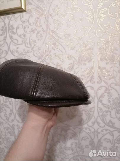 Мужская кепка кожанная
