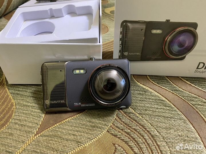 Видеорегистоатор navitel DR900 full HD