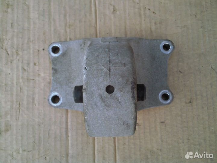 Опора кпп левая Nissan Almera Classic N16 Primera