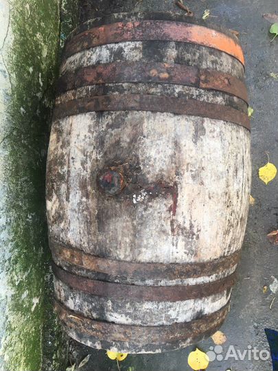Дубовая бочка100л