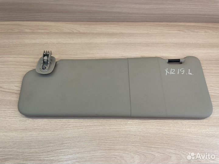 Козырек солнцезащитный левый LADA X-Ray