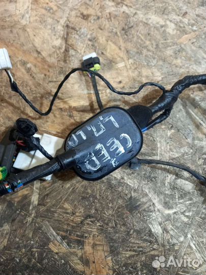 Коса Двери проводка Киа сид 1 левая передняя