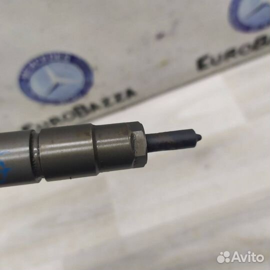 Топливная форсунка Mercedes Om612