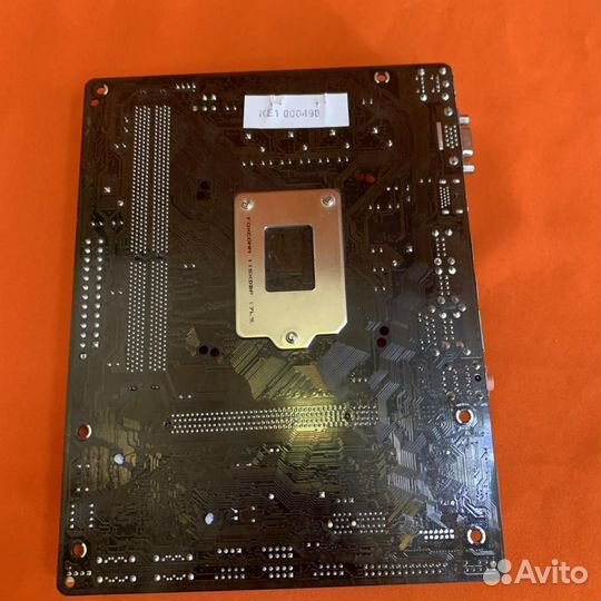 Материнская плата Asrock H61M-Hvgs на Lga1155