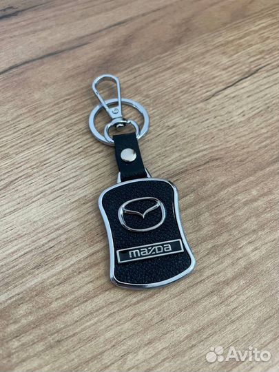 Брелок для ключей автомобиля Mazda
