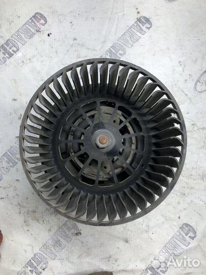 Моторчик отопителя Ford Focus 2