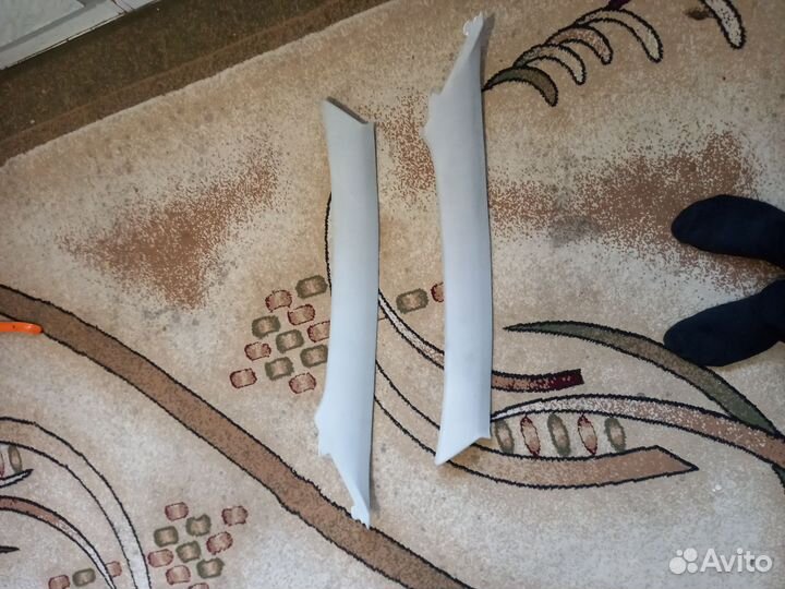 Обшивка стойки лобового стекла Toyota Corolla 120