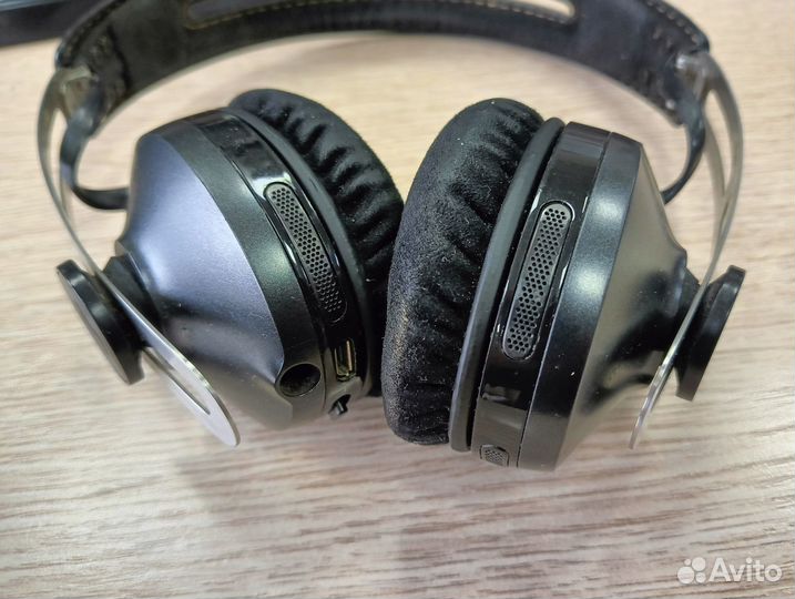 Беспроводные наушники sennheiser momentum M2 oebt
