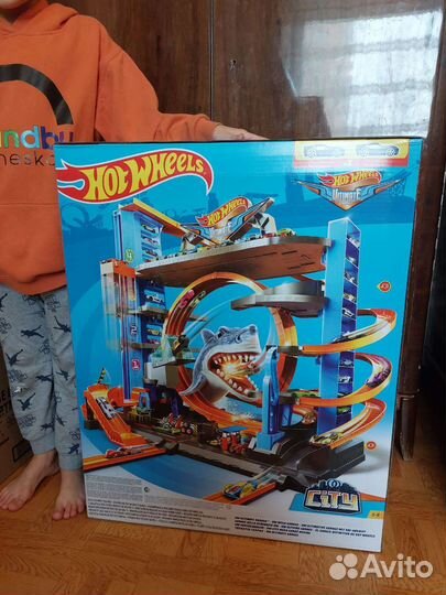 Hotwheels ultimate garage city ftb69