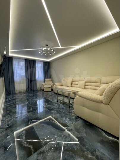 2-к. квартира, 90 м², 2/9 эт.