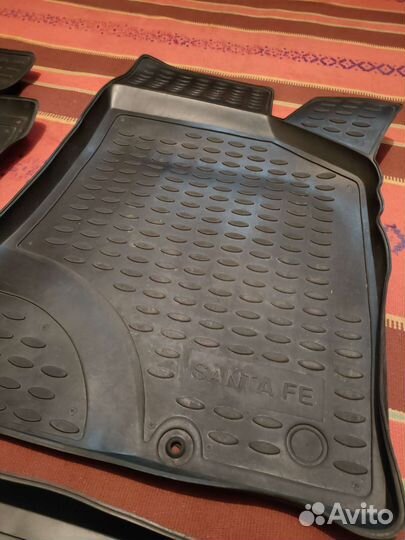 Автомобильные коврики резиновые