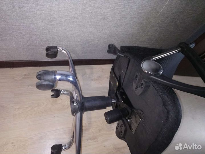 Компьютерное кресло