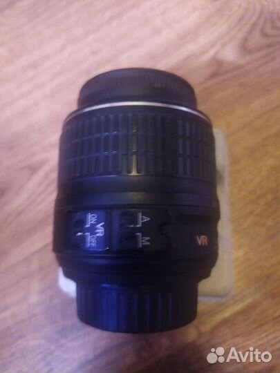 Nikon D3000 с объективом 18-55mm KIT