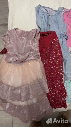 Продам пакет вещей на девочку 4-5 лет