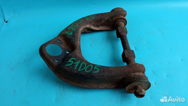 Рычаг передний верхний левый для Mitsubishi L200