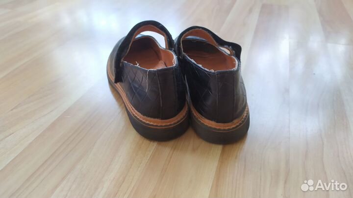 Туфли для девочки. 33 размер