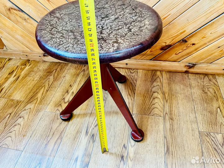 Стул для пианино винтовой