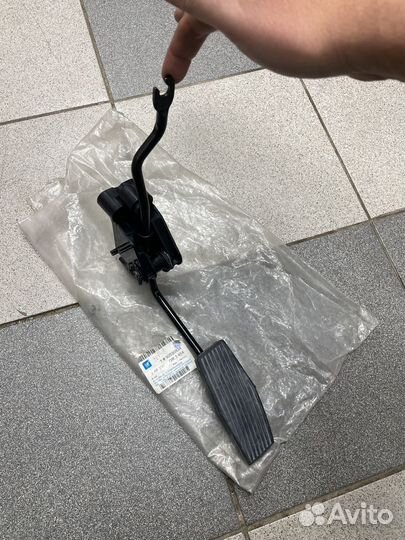 Педаль газа opel astra G zafira A GM 90530834