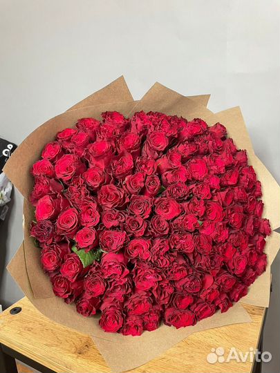 Розы букет из диантусов