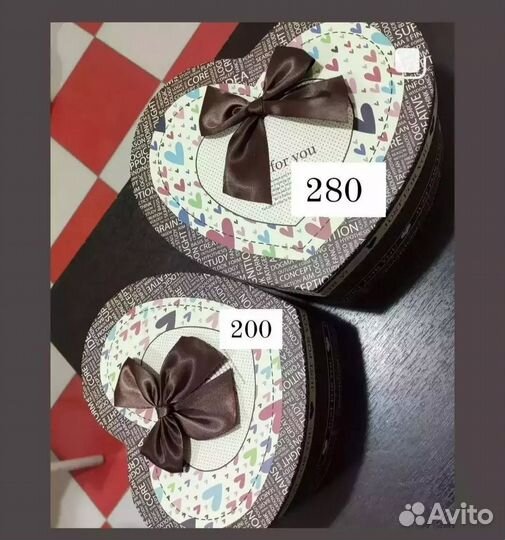 Подарочные коробки