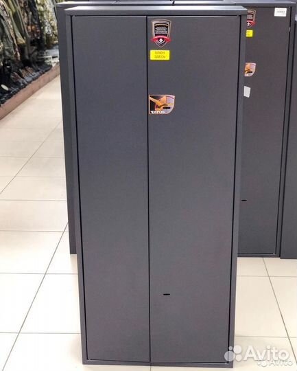 Сейф оружейный Чирок 1462 на семь стволов