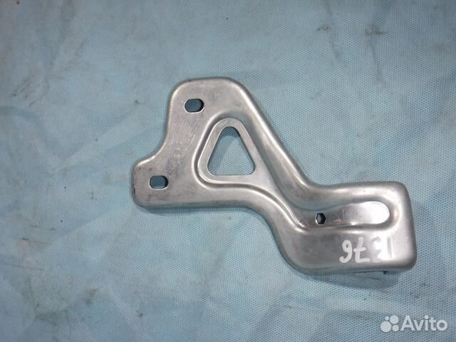 Кронштейн фары левый Cadillac SRX / Кадиллак срх