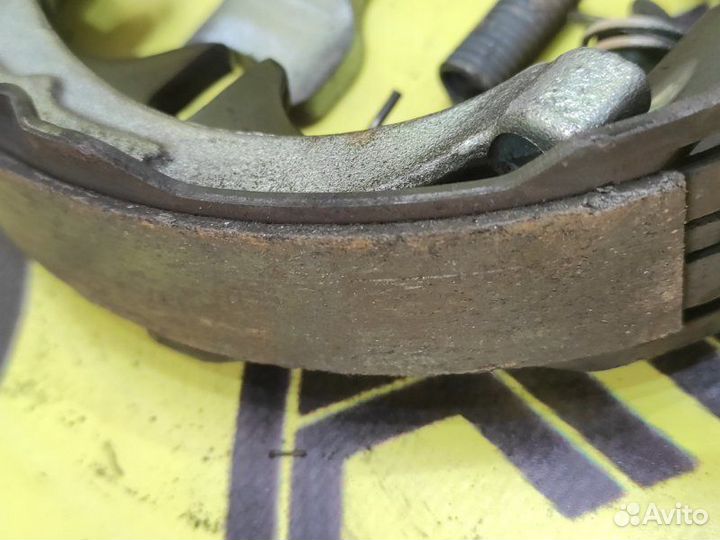 Механизм стояночного тормоза задний левый Toyota