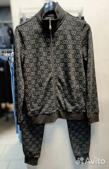 Женский спортивный костюм gucci