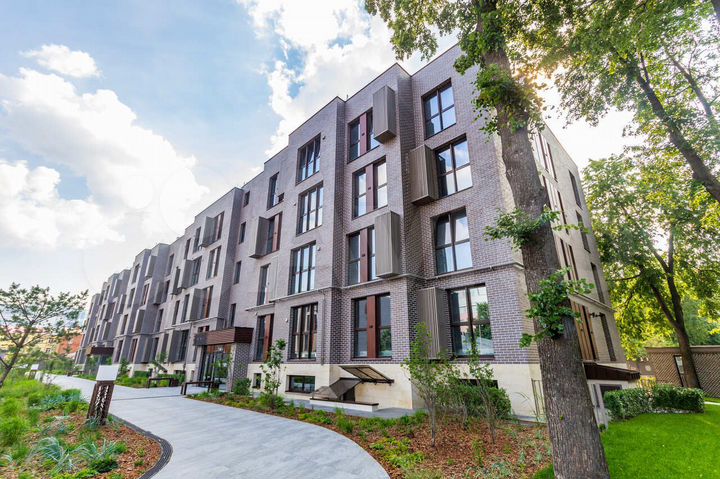 3-к. квартира, 114,9 м², 2/4 эт.