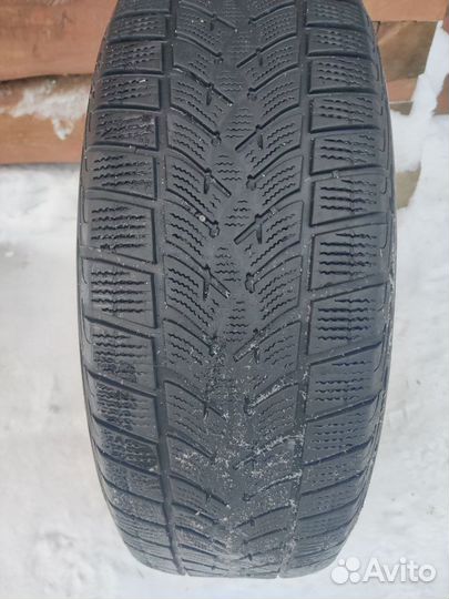 Goodyear UltraGrip Ice 215/65 R17 99