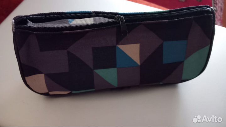 Школьный пенал