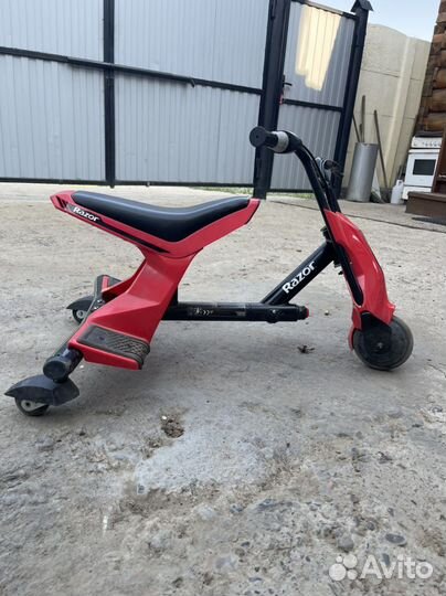 Дрифт карт, электроскутер